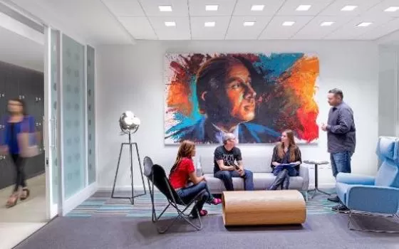 Уральский медиа Холдинг